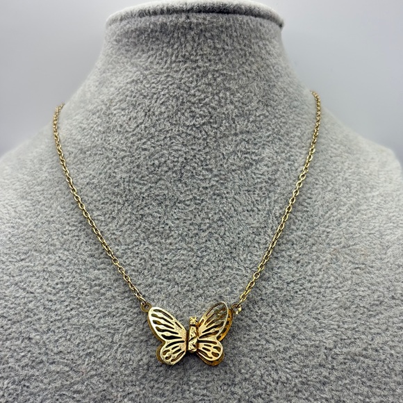 Jewelry - Vintage 80’s Gold Butterfly Pendant Necklace 15”